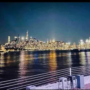  Apartamento Cozy Close To New York